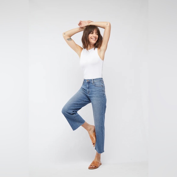 Oliver Logan Aberdeen Ankle Crop High Rise Jean - Picture 11 of 11